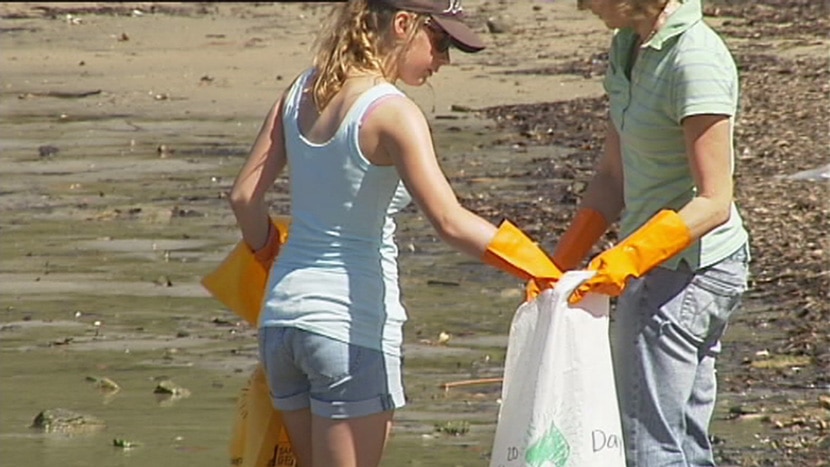 Volunteers clean up around seven tonnes of rubbish from Stockton Beach.