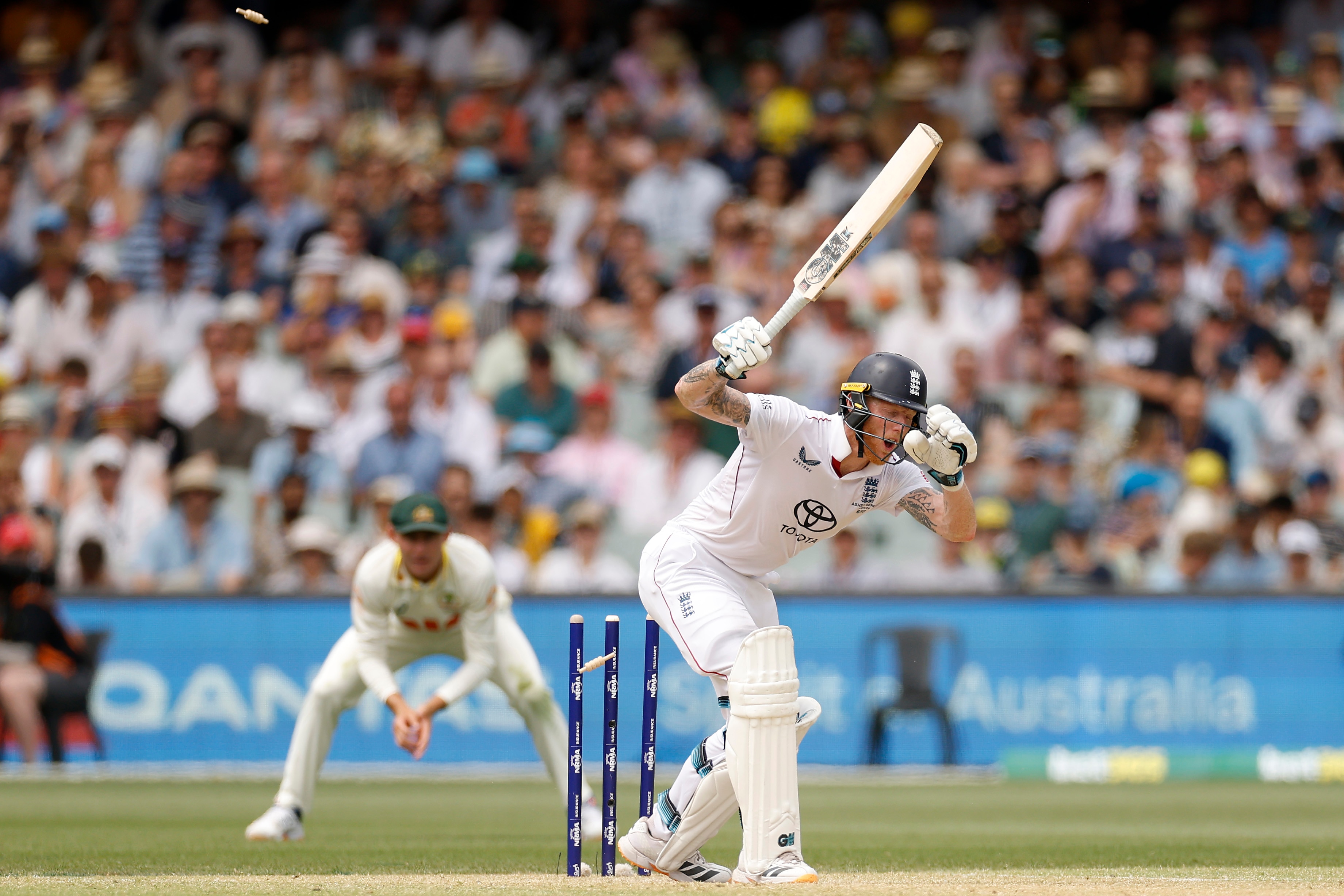 Live: Ben Stokes finally falls as Australia takes healthy lead into second innings