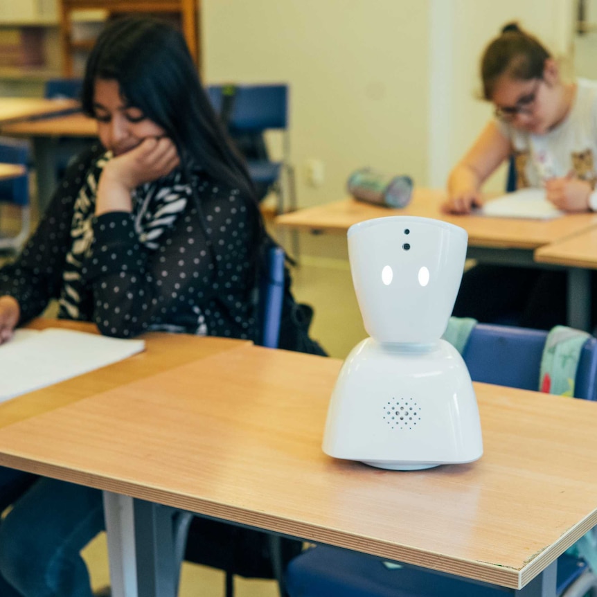 Inclusion through technology. Robot AV1 in a classroom.