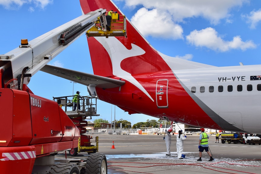 Qantas plane