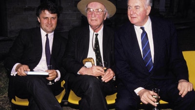 File photo: Malcolm Turnbull, Peter Wright and Gough Whitlam in 1988 (Getty Images: Patrick Riviere)