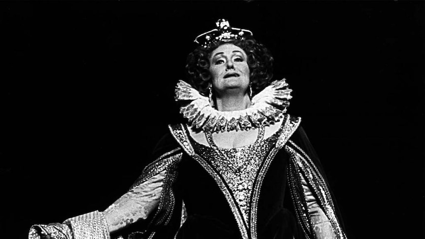 Dame Joan Sutherland in Les Huguenots