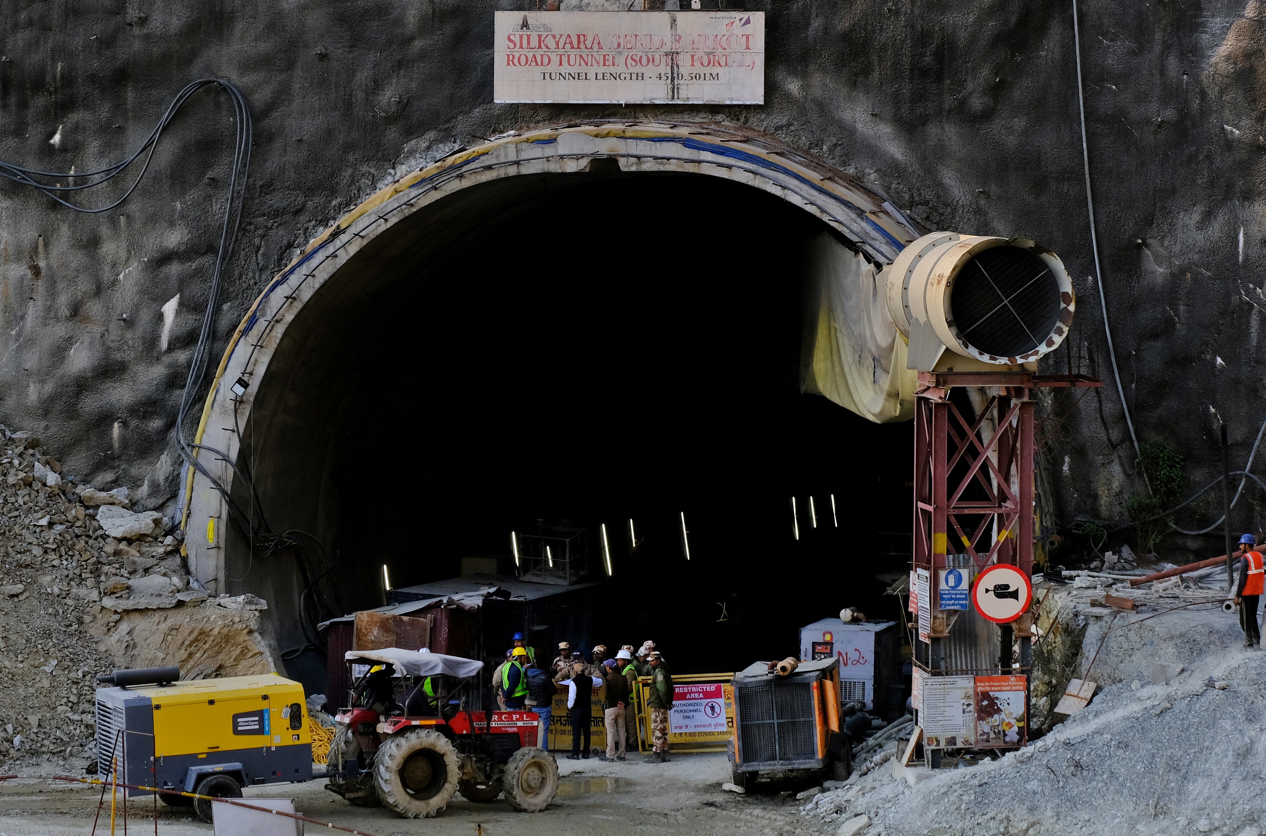 View of the entrance of a collapsed tunnel.