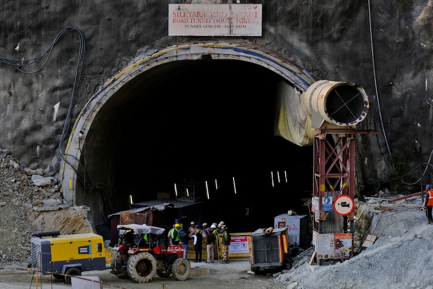 View of the entrance of a collapsed tunnel.