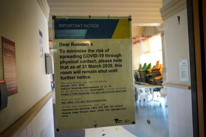 A sign saying the room has been shut since March 2020.