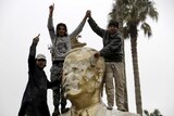 The Syrian city of Idlib falls to rebels