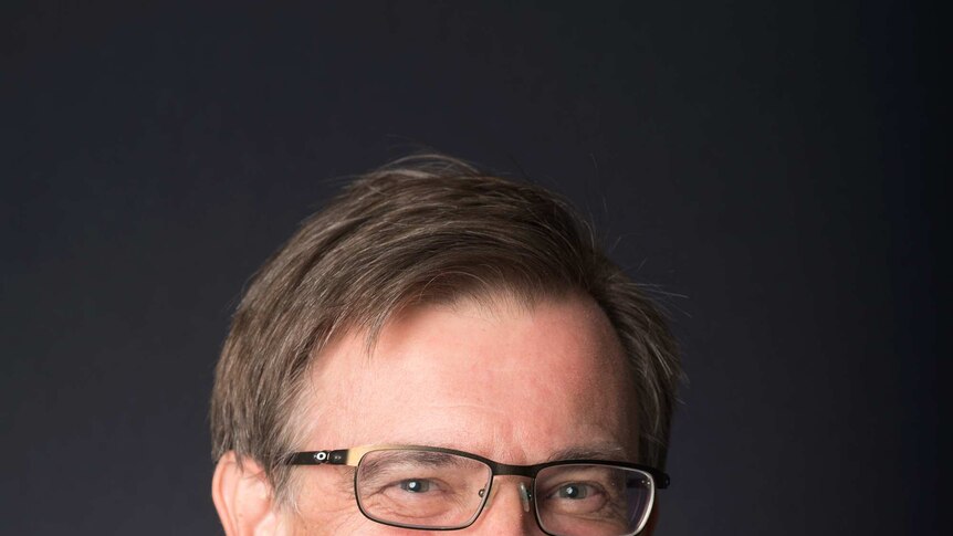 Portrait of Dr Simon Torvaldsen