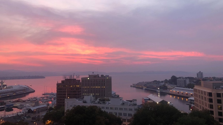 Smoke over Hobart on March 5th 2019