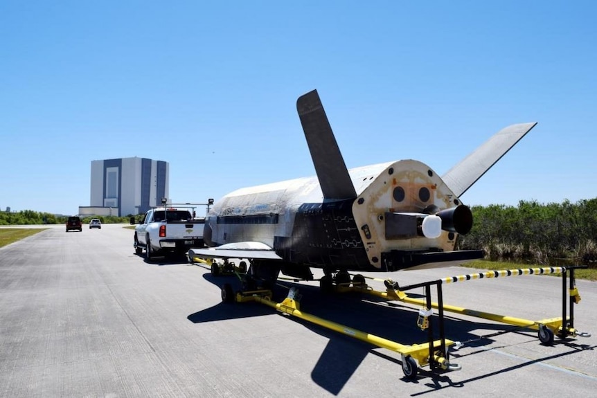 US space plane towed