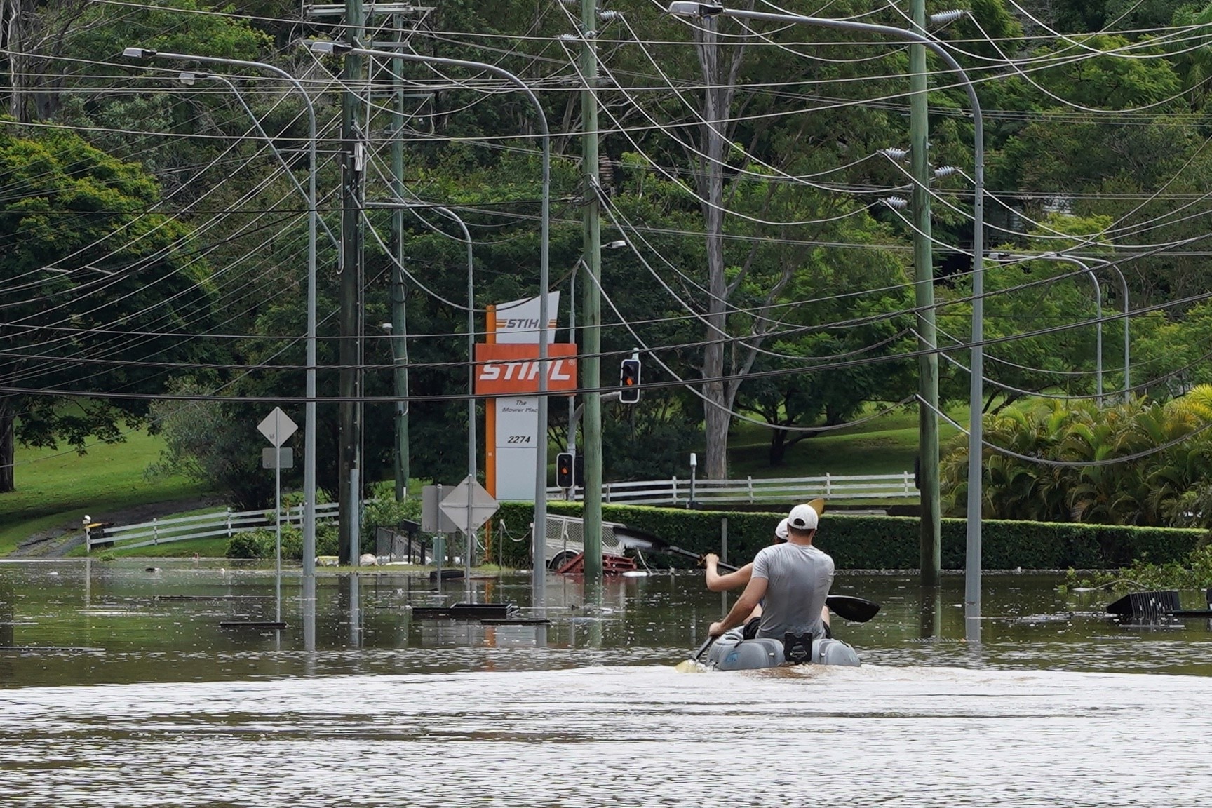 Queensland Premier Defends BOM Weather Warnings Ahead Of South-east ...