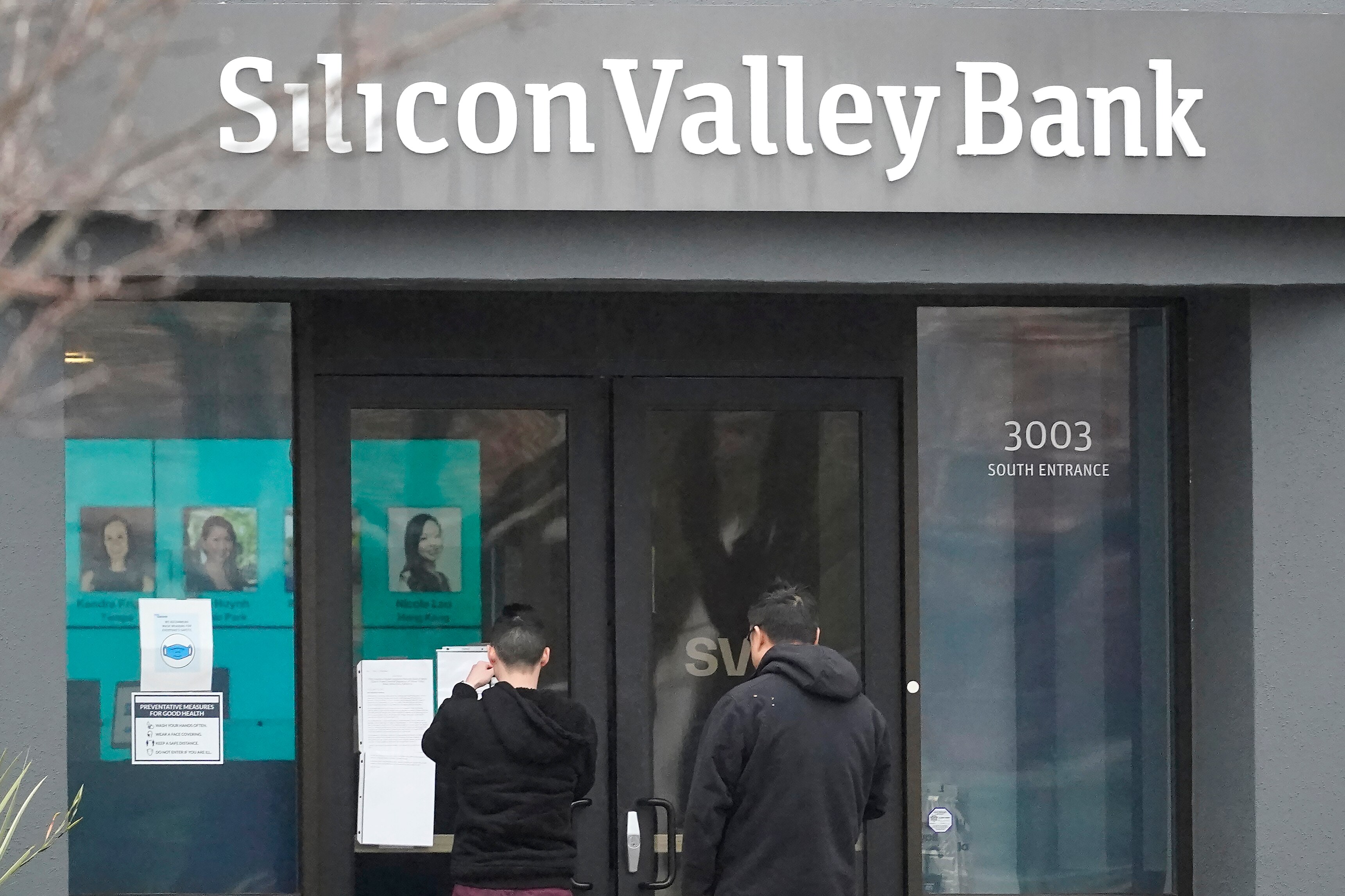 Silicon Valley Bank Collapse Prompts Emergency Measures To Prevent ...