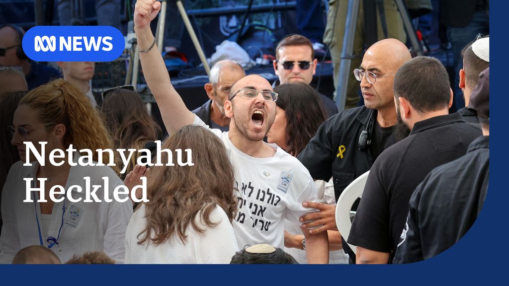 Ouroboros sculpture unveiled at national gallery - ABC News