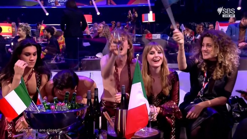 Lead Singer Of Italian Eurovision 21 Winners Maneskin Passes Drug Test Following Cocaine Rumours Abc News