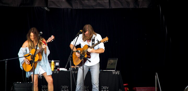 Saturday Night Country House Concert