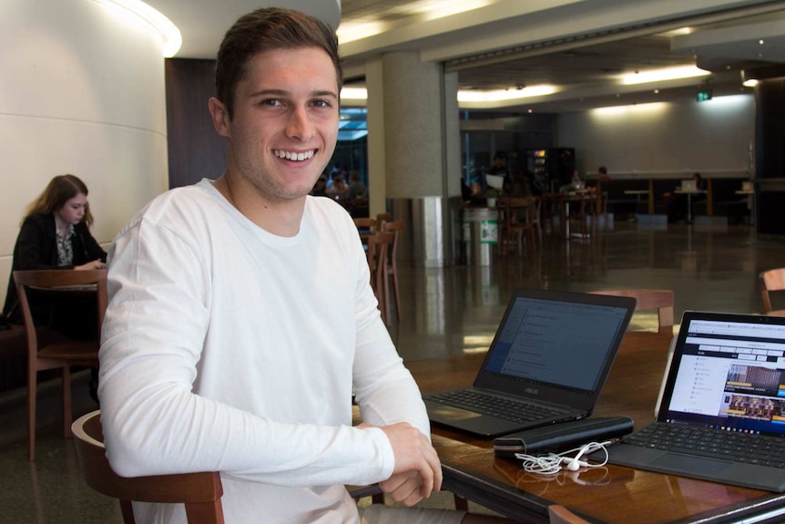 Emilio Mattiuzzo studying at UTS