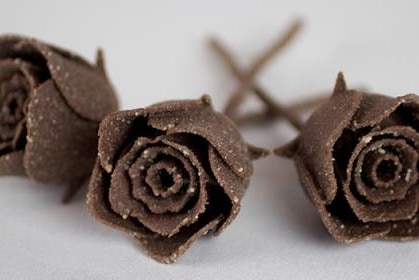 3D printed chocolate roses