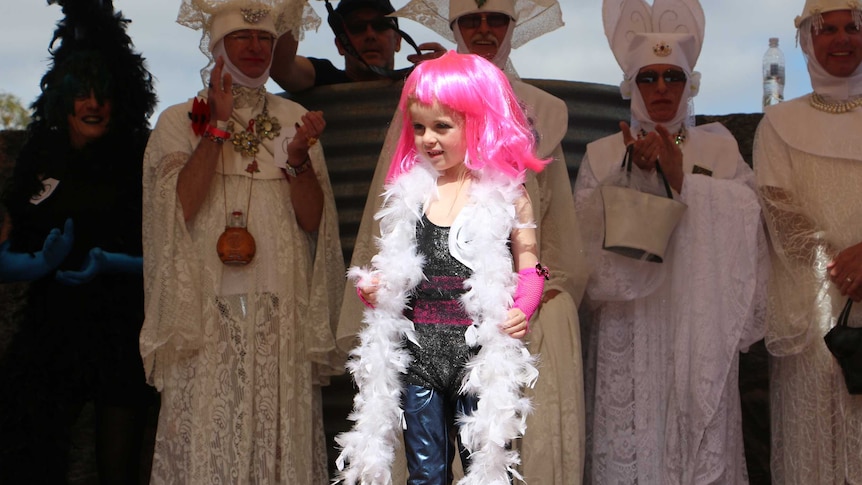 A young entrant in the 2016 Broken Heel costume competition.