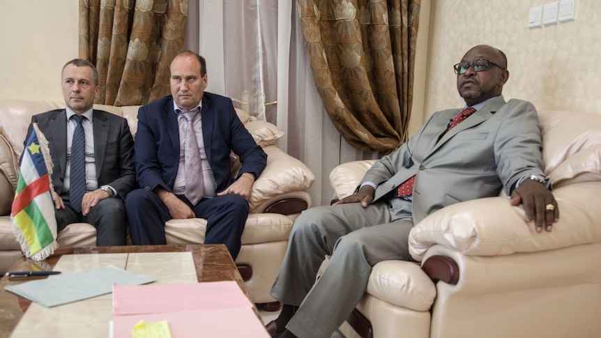  Two Russian officials meet with a Central African Republic govt minister er
