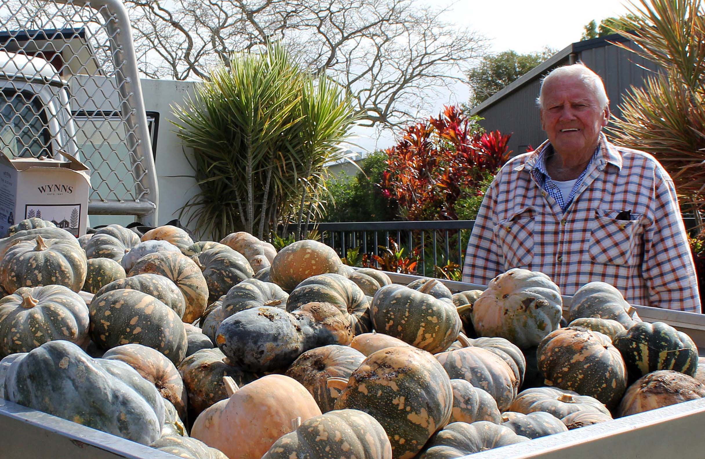 'I've got enough to live on': The 80-year-old giving away his harvest