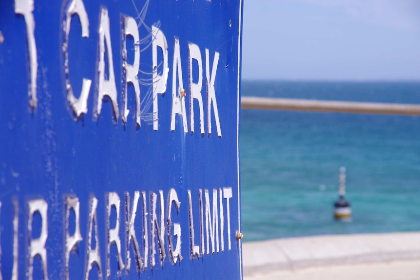 Parking sign at Cottesloe Beach