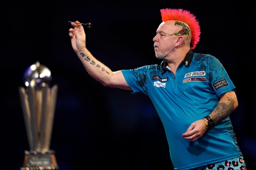 Scotland's Peter Wright comes from behind to win Darts Championships for second time - ABC News