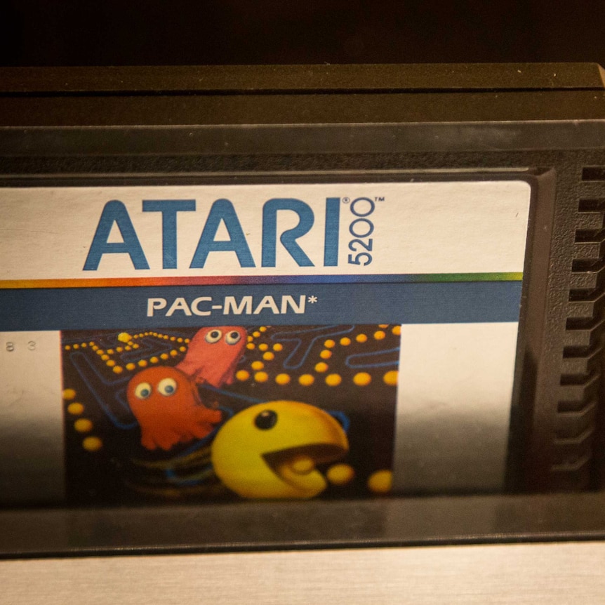 Atari Pac-man disc at Nostalgia Box.