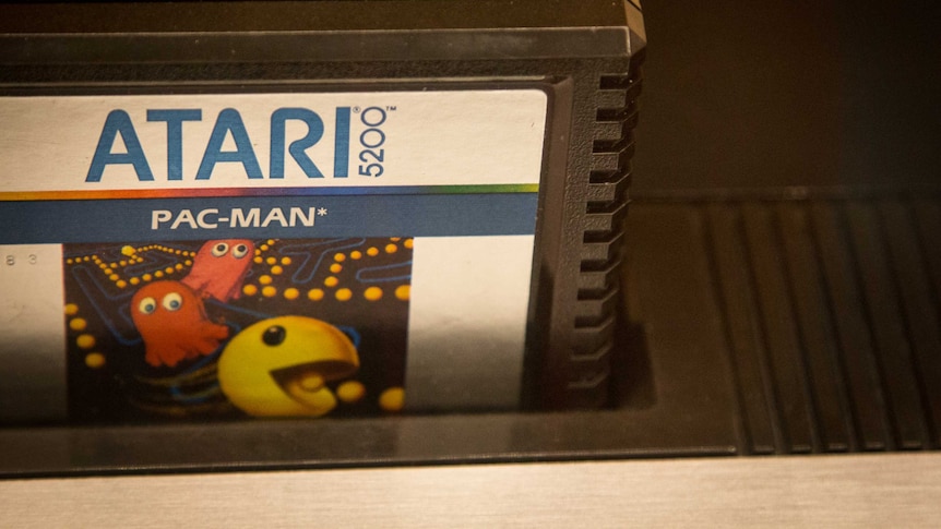 Atari Pac-man disc at Nostalgia Box.