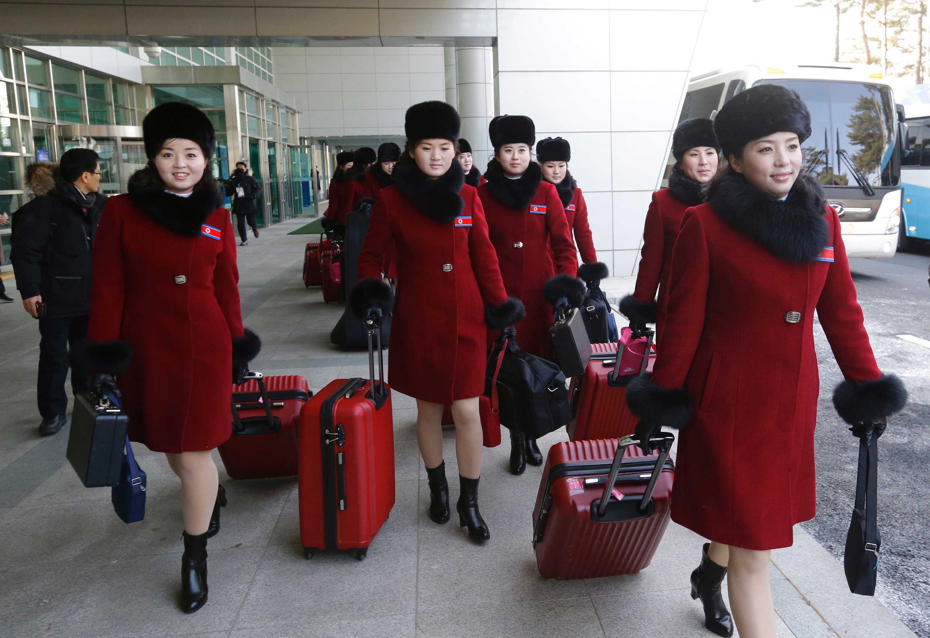 North Korea S All Female Cheering Squad Heads South For Winter Olympics Abc News