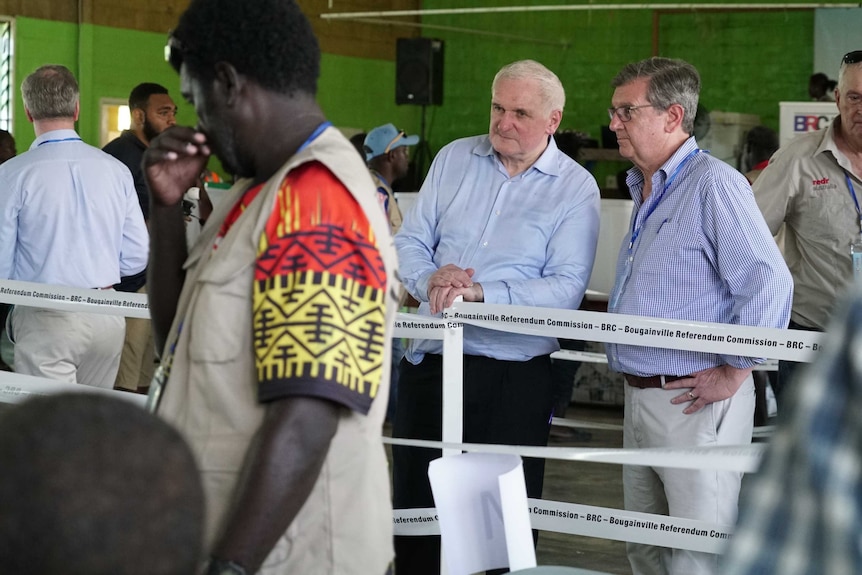 Bertie Ahearn with Australia's High Commissioner to PNG, Bruce Davis.