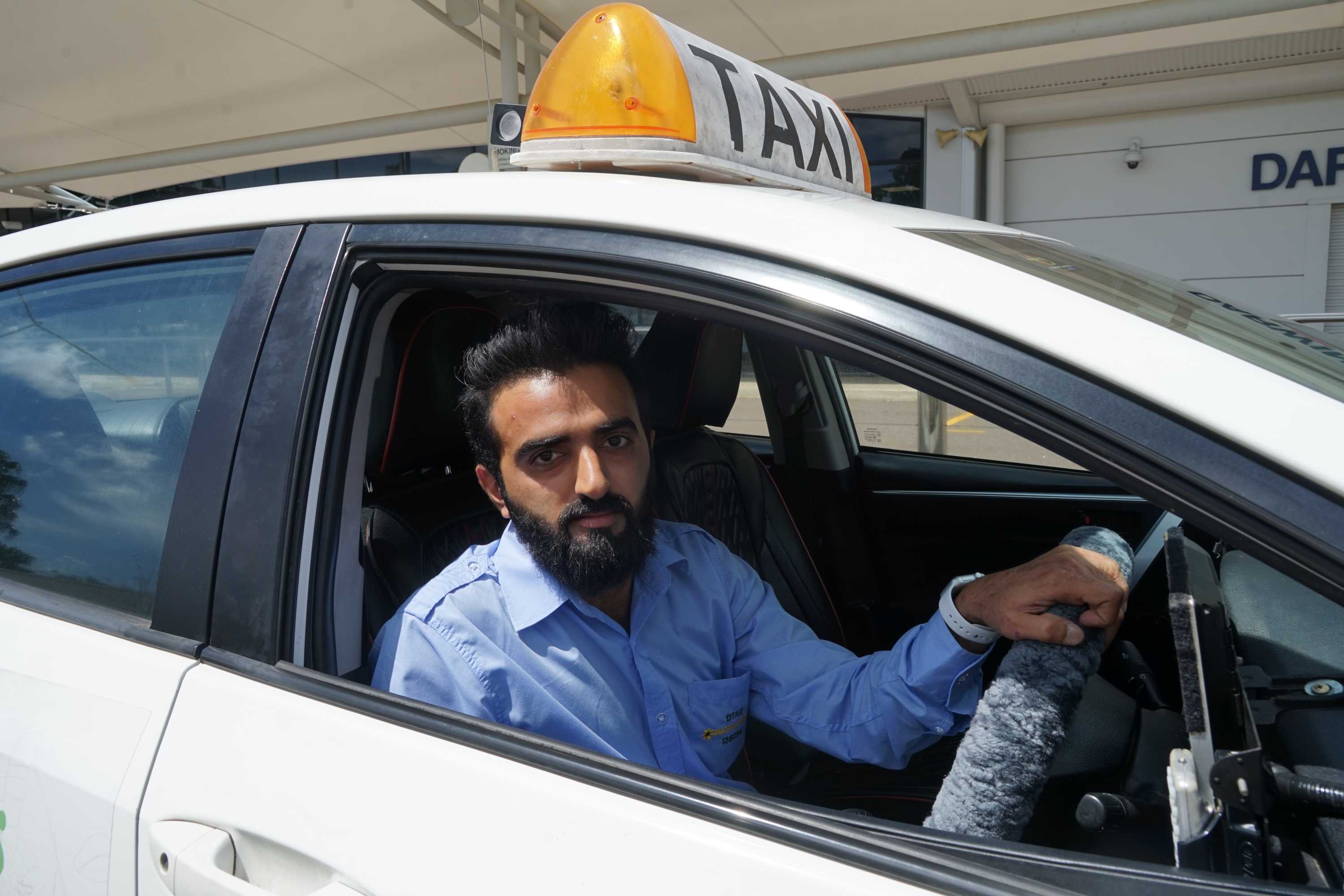 Taxi drivers and transport workers worried about coronavirus infection risks at work ABC News