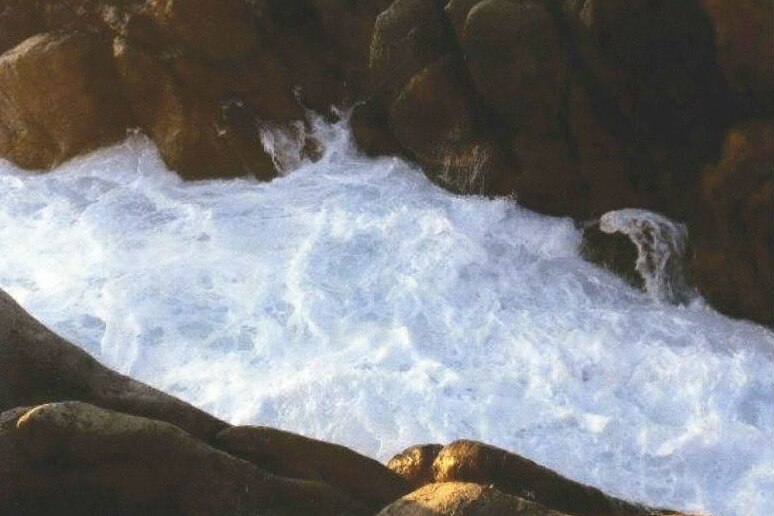 Heavy surf at Yallingup's Injidup natural spa, photographed from above