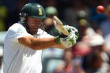 De Villiers goes on the attack in Perth