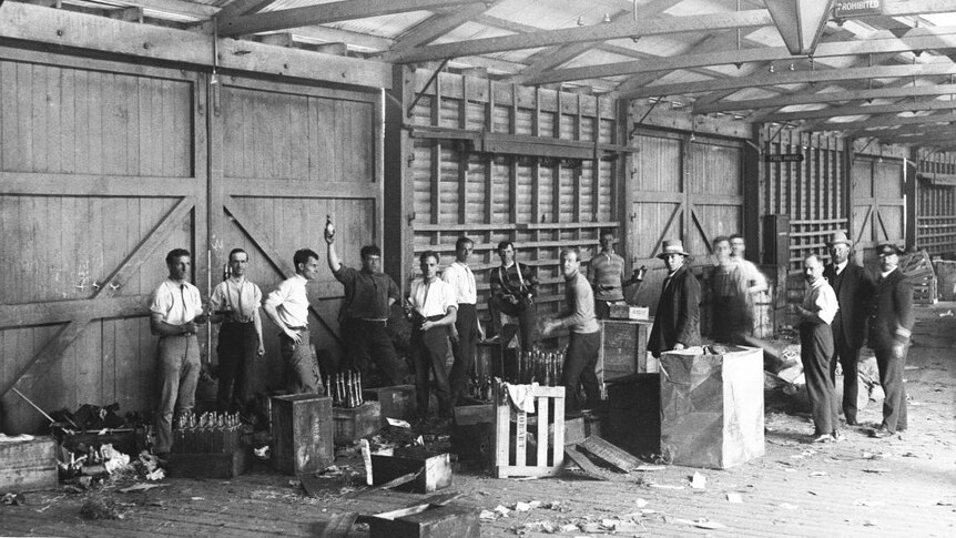 Packing and apportioning stores at Queen's Wharf in Hobart in 1911.