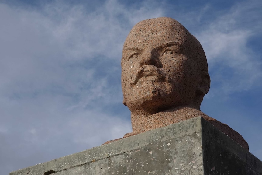 A statue of Lenin in Pyramiden.