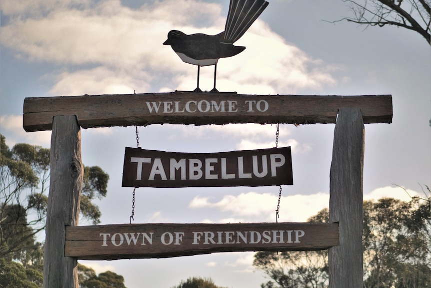 A sign proclaiming Tambellup to be the "town of friendship".