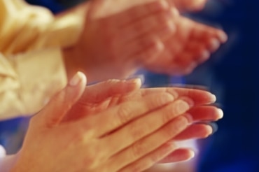 Close-up of a row of hands clapping, good generic (Getty Images: Thinkstock)