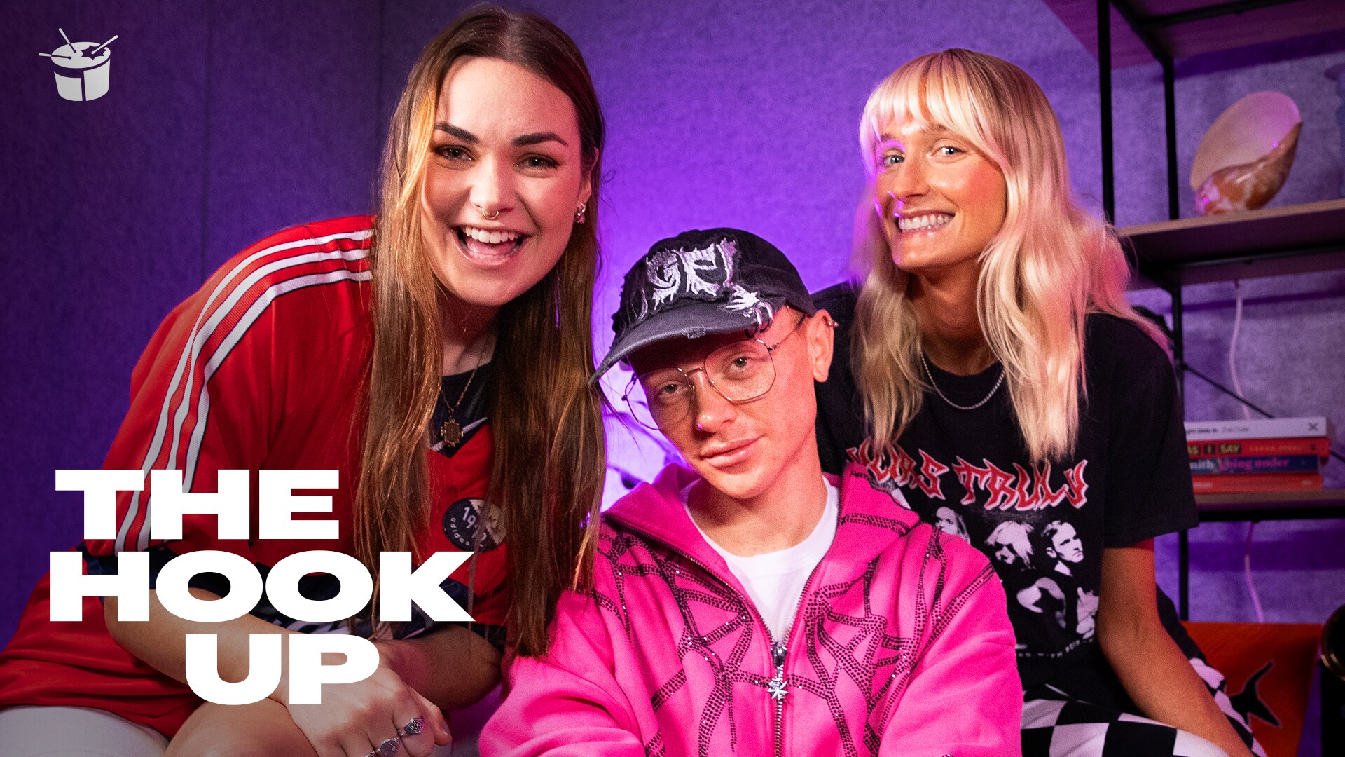 Video Podcasts | The Hook Up with Dee Salmin and Pip Rasmussen - triple j