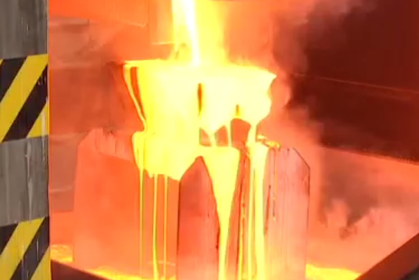 hot gold pouring