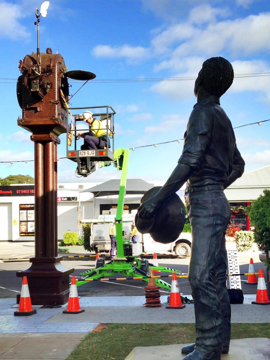 The Blumbergville Clock getting installed in the Boonah town centre.