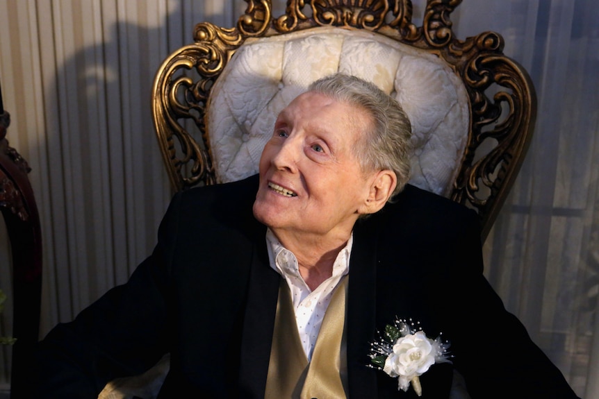 Rock 'n' roll star Jerry Lee Lewis dies at 87, days after erroneous report  of his death - ABC News