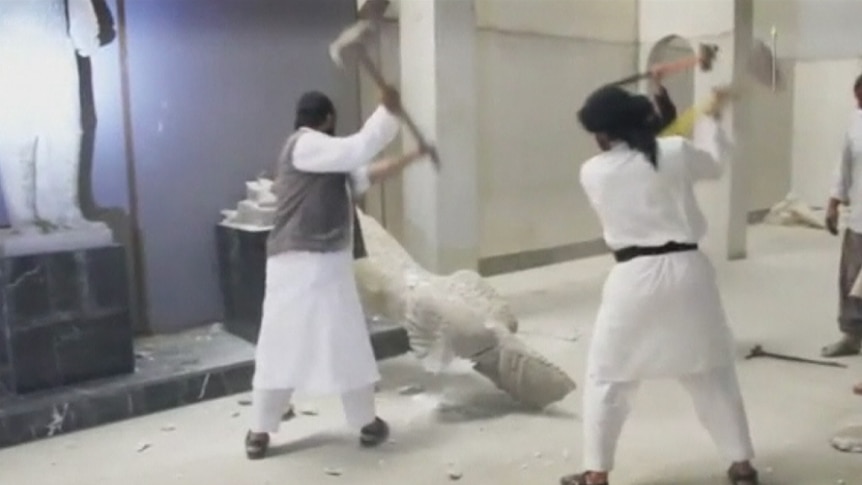 Artefacts destroyed in Mosul museum