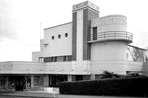The Como Theatre in 1953