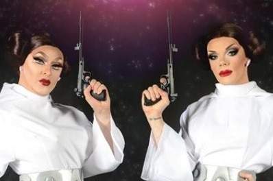 drag queens dressed up as Princess Leia from Star Wars