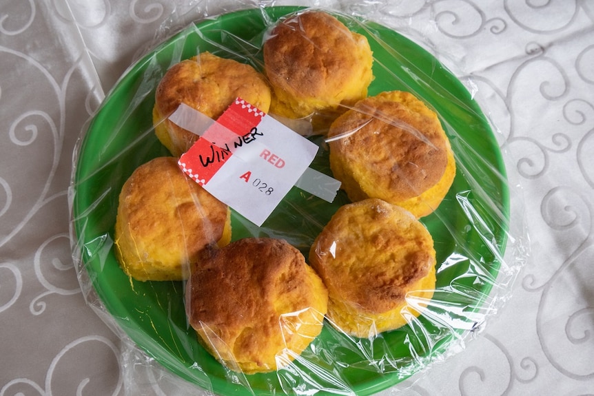 A plate of pumpkin scones.