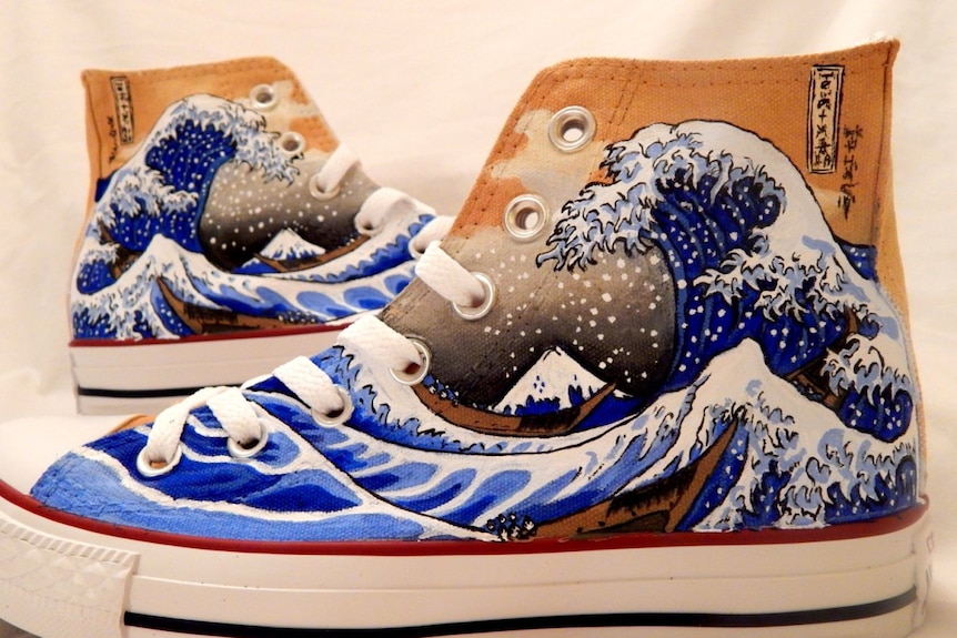The wave as printed on a pair of shoes.