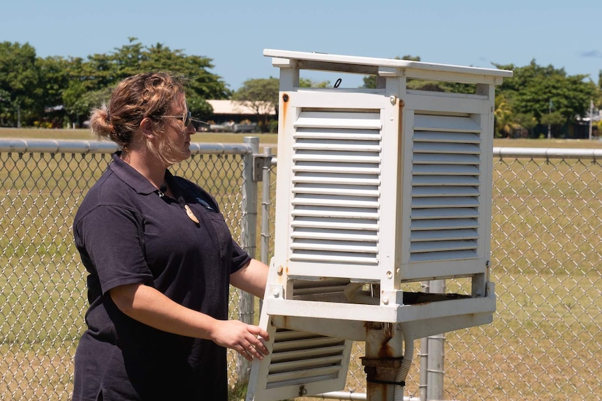 West Island BoM Officer in charge Alana-Jayne Moore conducts observations.