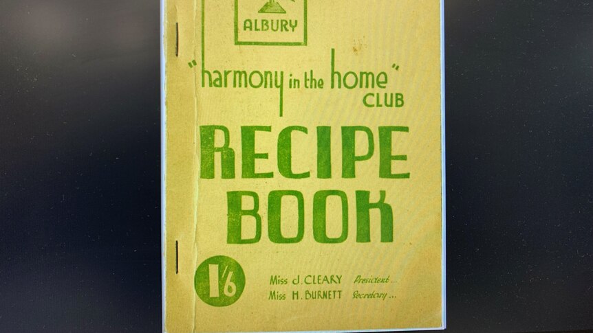Front yellow cover of Harmony in the Home Club recipe book