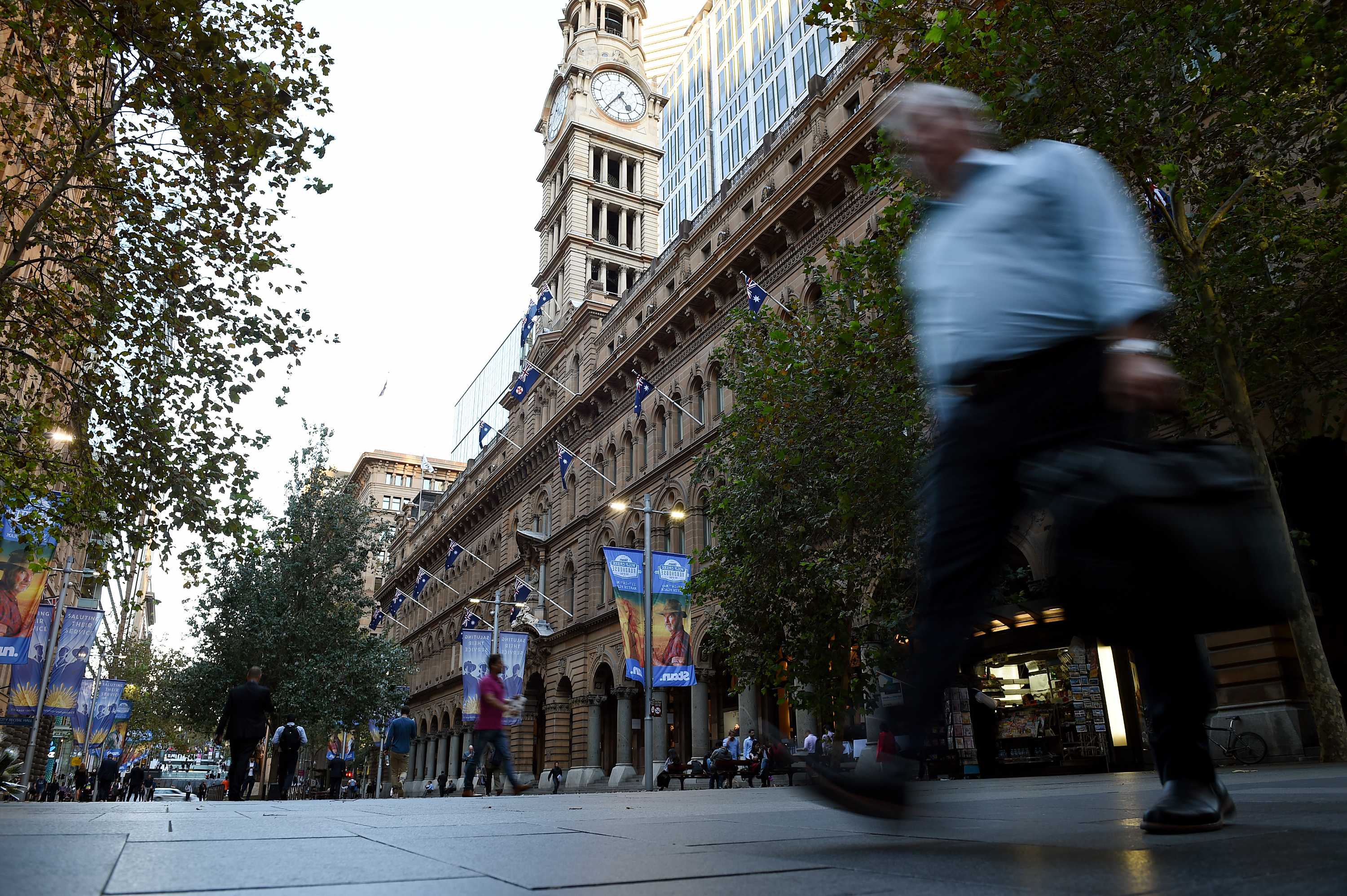 Calls for PM to intervene in Sydney GPO sale - ABC listen