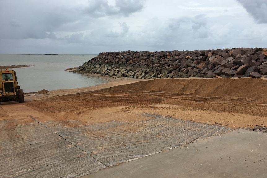 Sand blocking the Dundee boat ramp