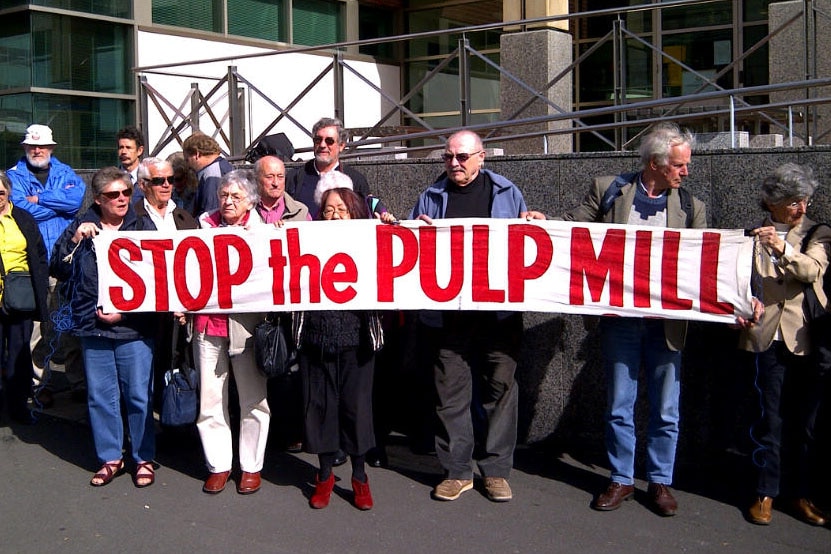 Anti-pulp mill protesters outside a Hobart court